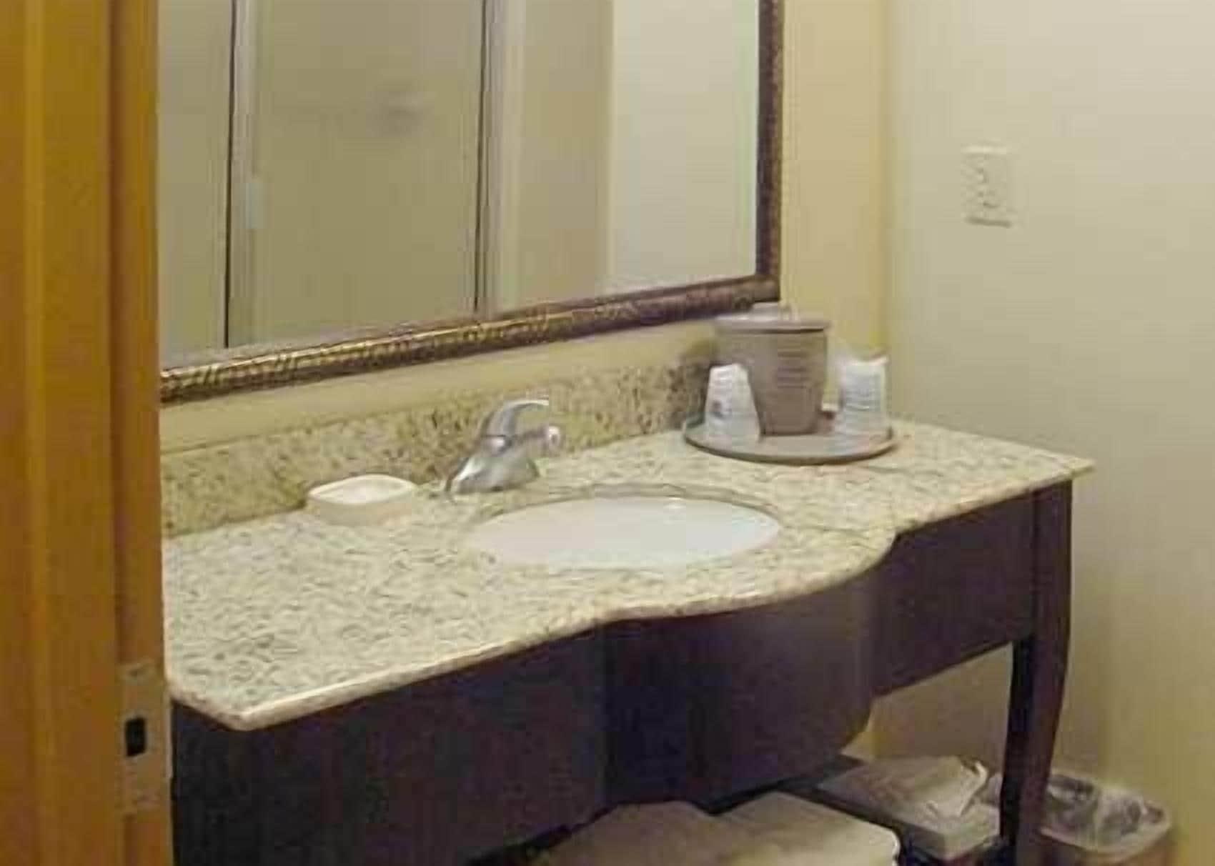 Hampton Inn&Suites Fredericksburg Buitenkant foto