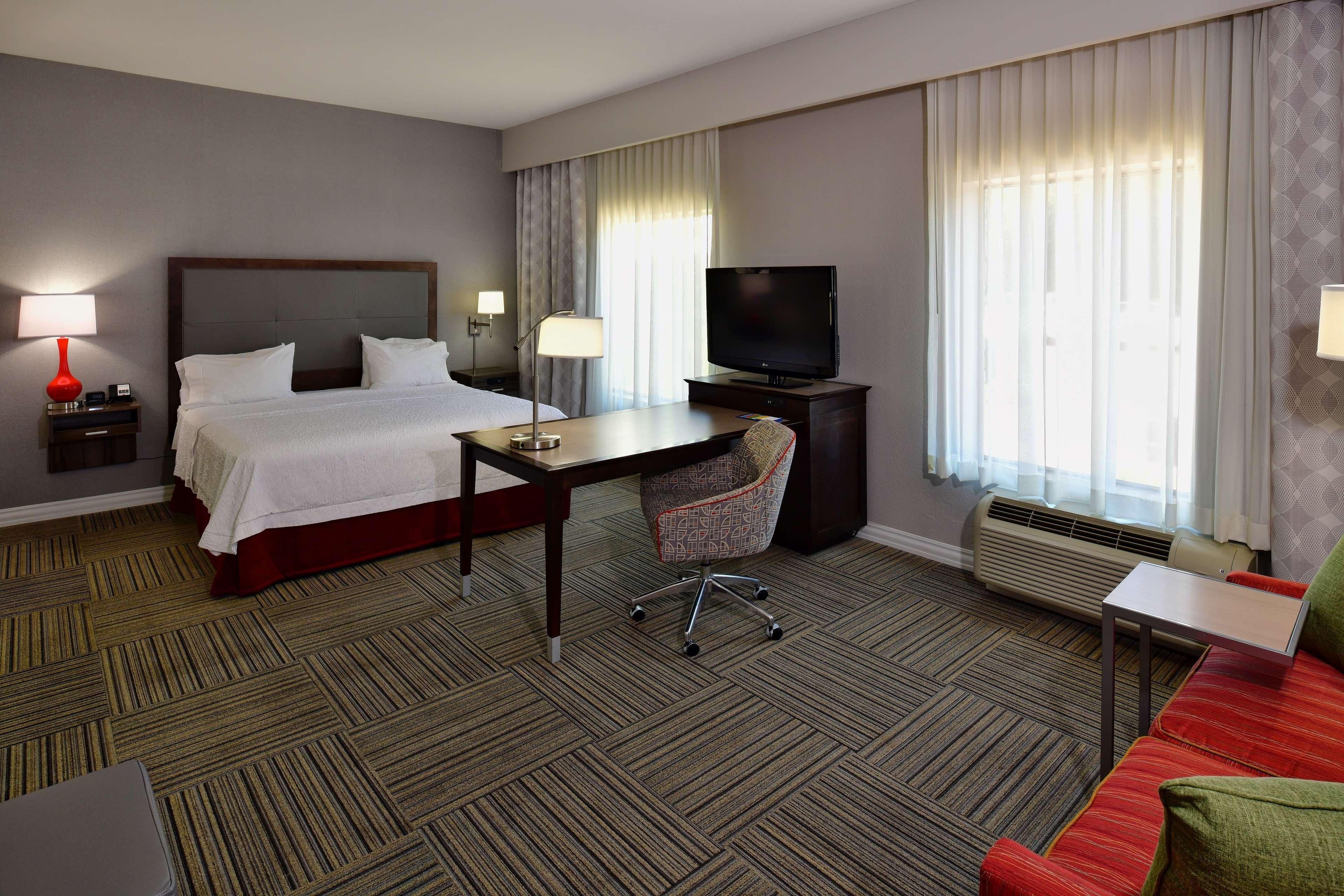 Hampton Inn&Suites Fredericksburg Buitenkant foto