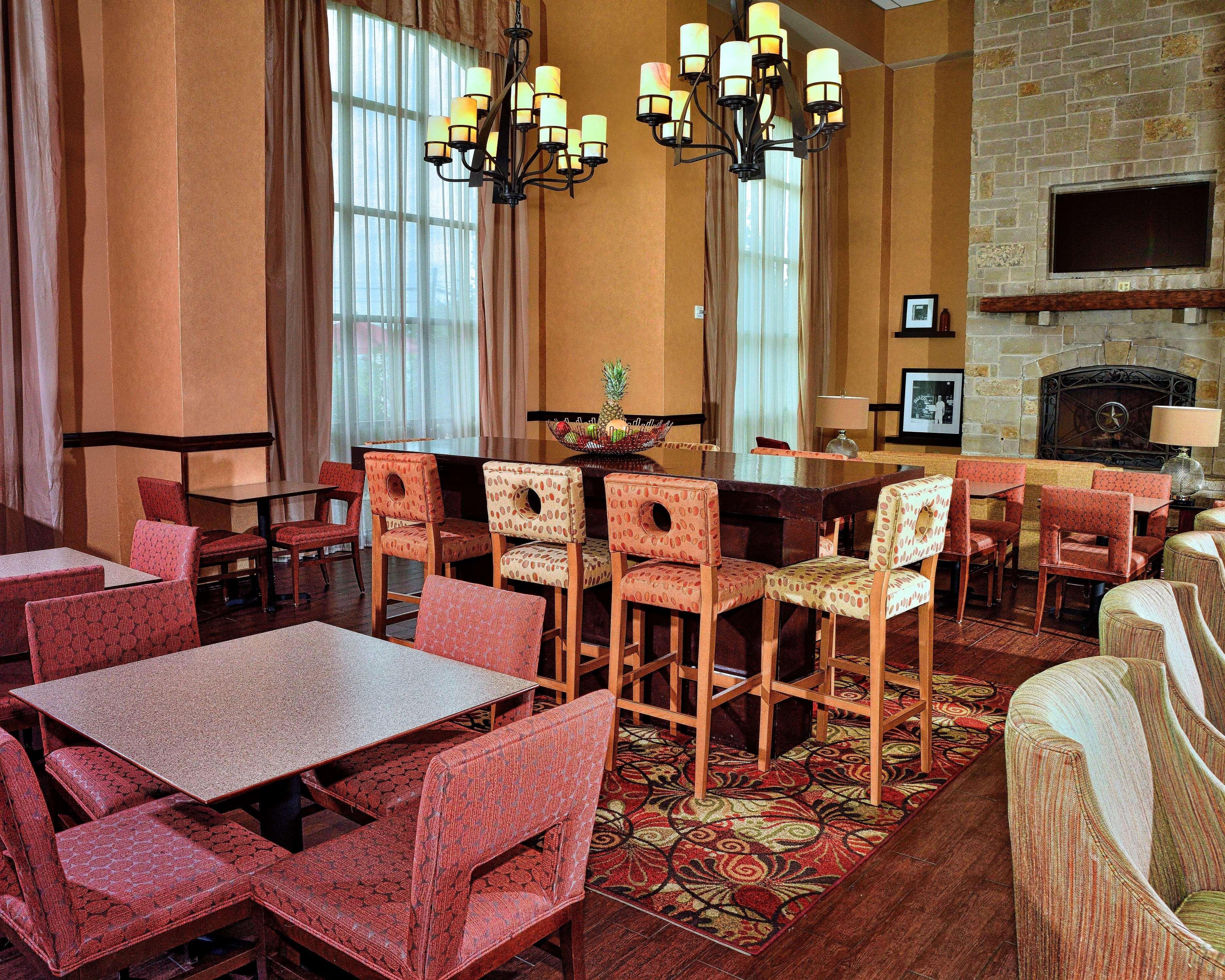 Hampton Inn&Suites Fredericksburg Buitenkant foto
